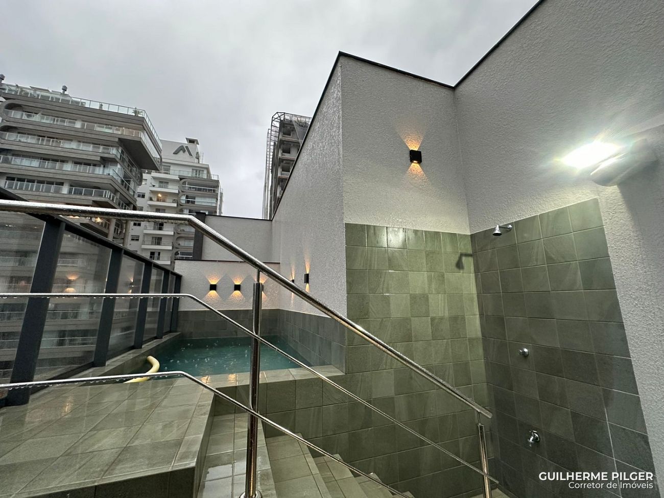 Apartamento Duplex no Edifício Cala D’or na Praia Brava em Itajaí