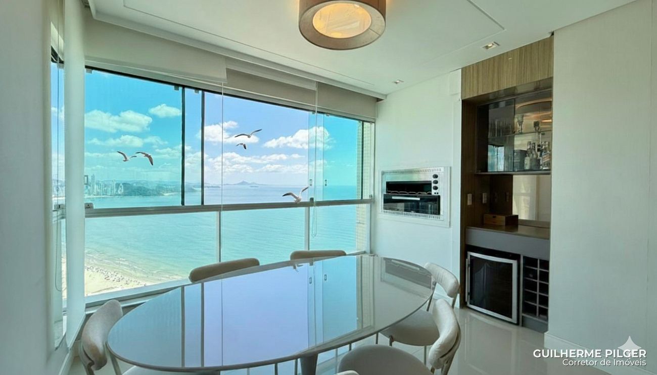 Apartamento no Ed. Villa Serena Home Club em Balneário Camboriú