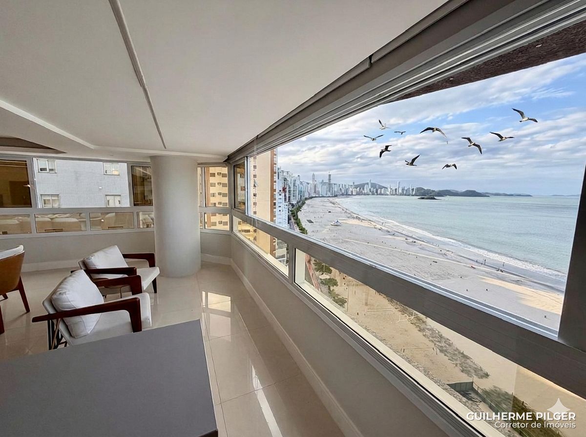 Apartamento no Ed. Noblesse em Balneário Camboriú