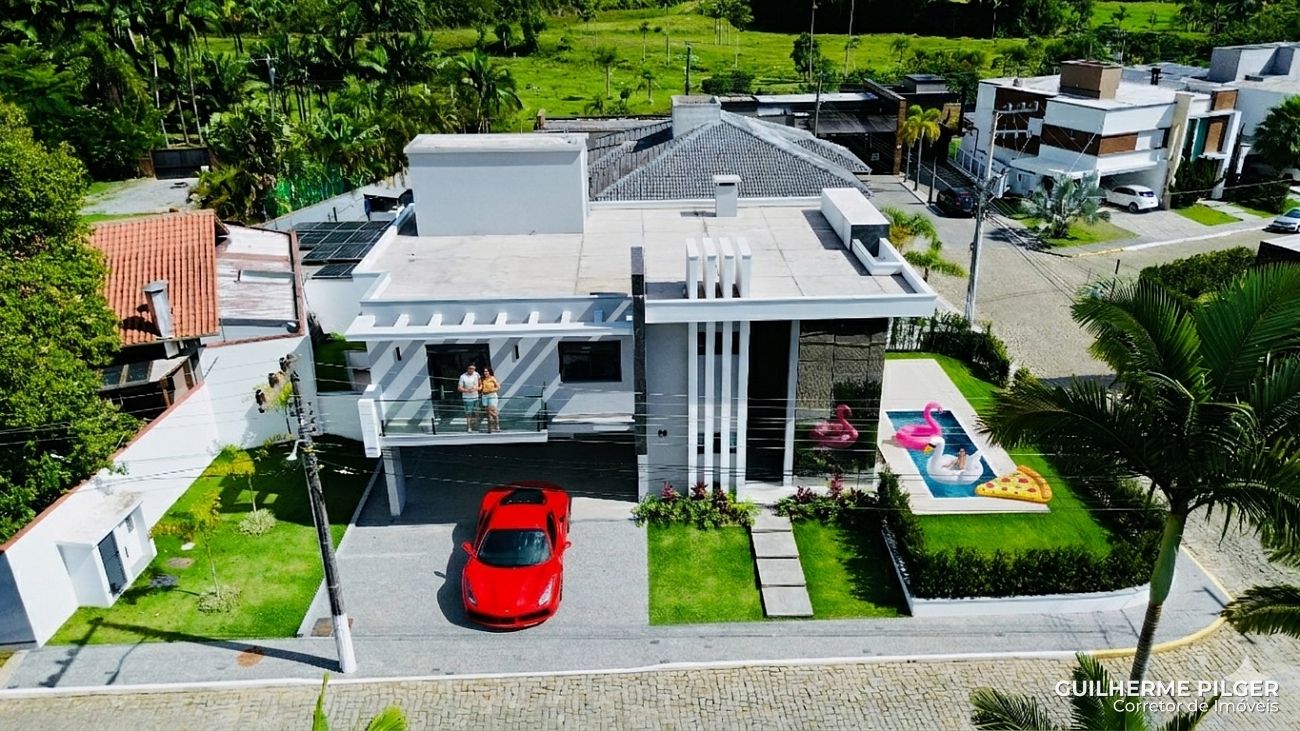 Casa no Cond. Haras Rio do Ouro em Balneário Camboriú