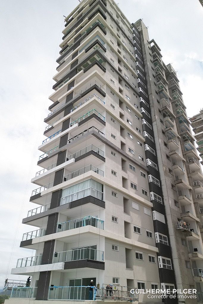 Apartamento no Ed. Barra View em Barra Velha