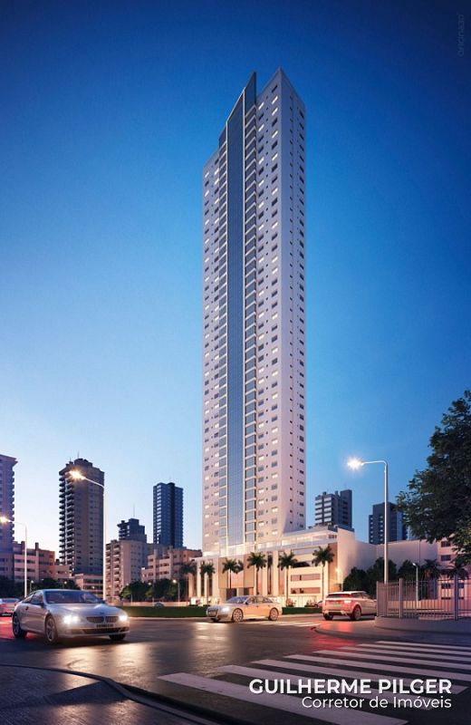 Apartamento no Ed. Royal Tower em Balneário Camboriú