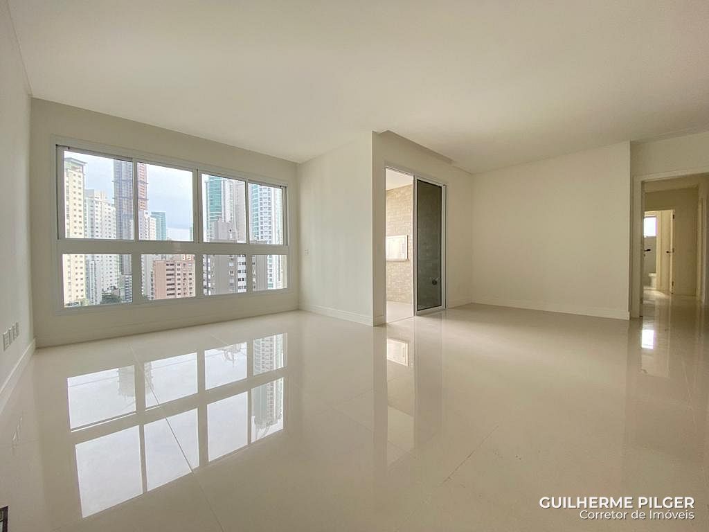 Apartamento no Ed. Hamptons da Embraed em Balneário Camboriú