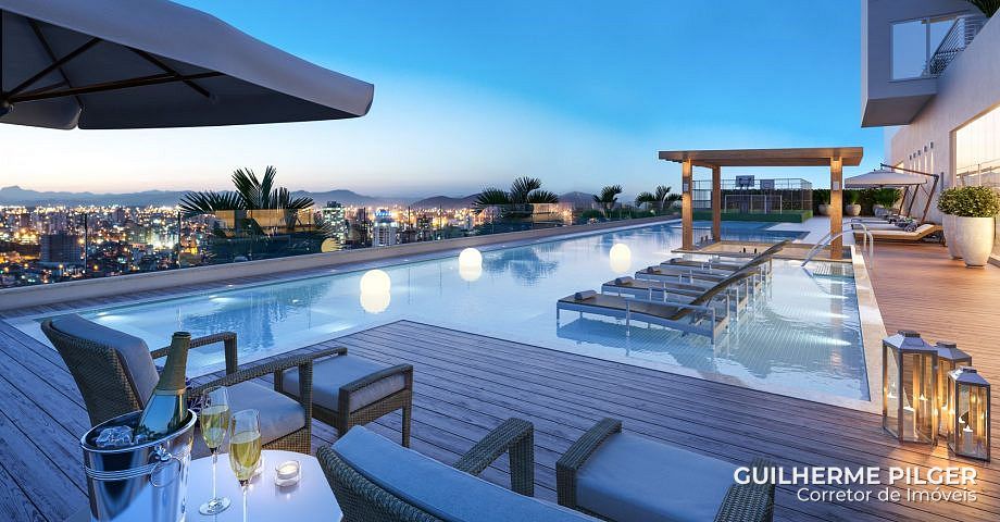 Apartamento no Ed. Phoenix Tower em Balneário Camboriú