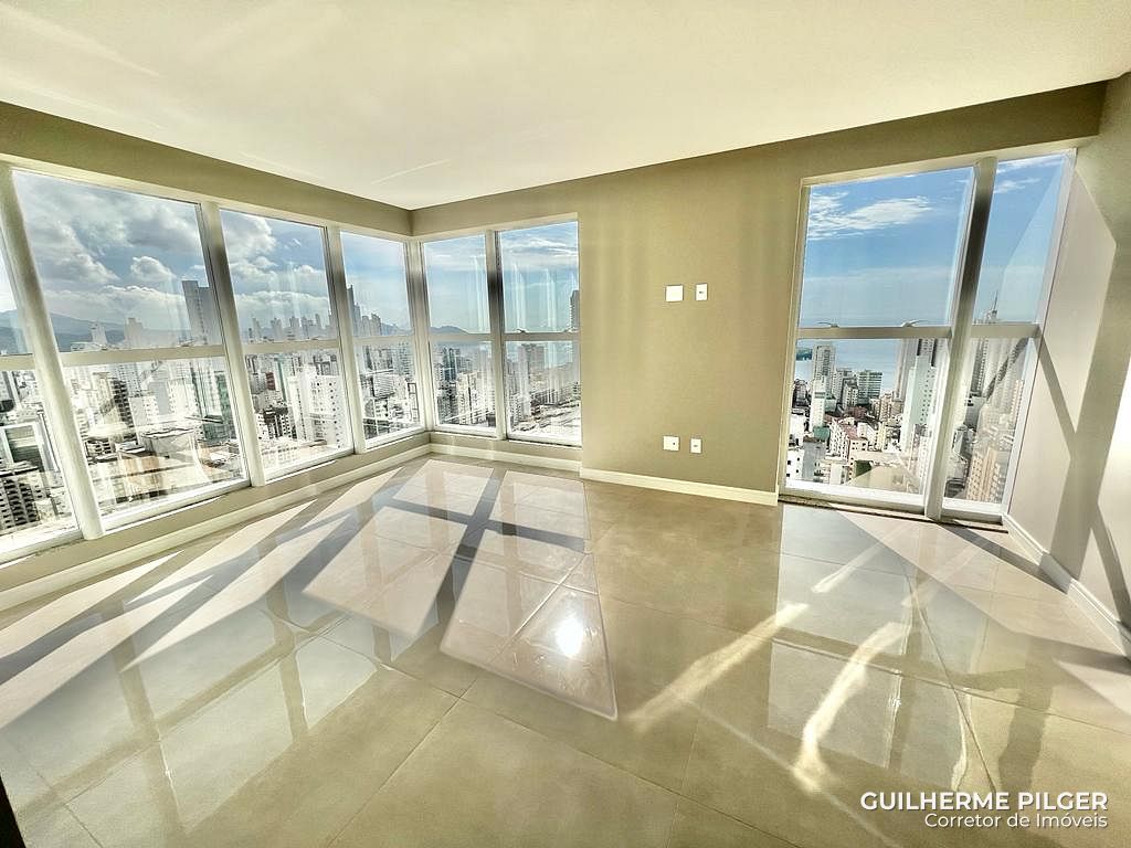 Cobertura no Ed. Biarritz Residence em Balneário Camboriú