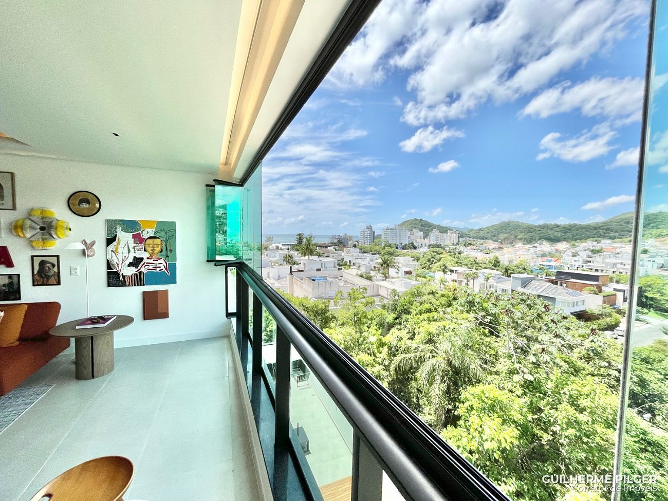 Apartamento no Ed. Colina Brava na Praia Brava em Itajaí