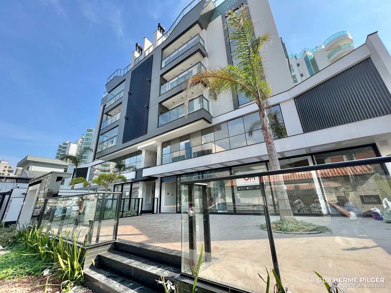 Cobertura com Vista para o Mar no Ed. Brava Center Residence na Praia Brava em Itajaí