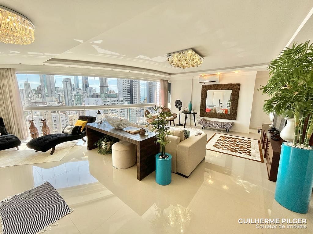 Cobertura no Ed. Santana em Balneário Camboriú