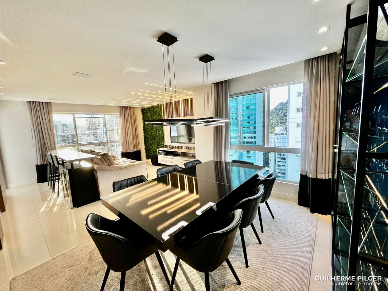 Apartamento no Ed. Solar Gonçalves em Balneário Camboriú