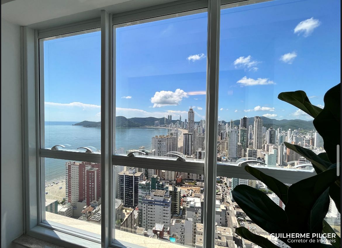 Cobertura no Ed. Dalcellis em Balneário Camboriú