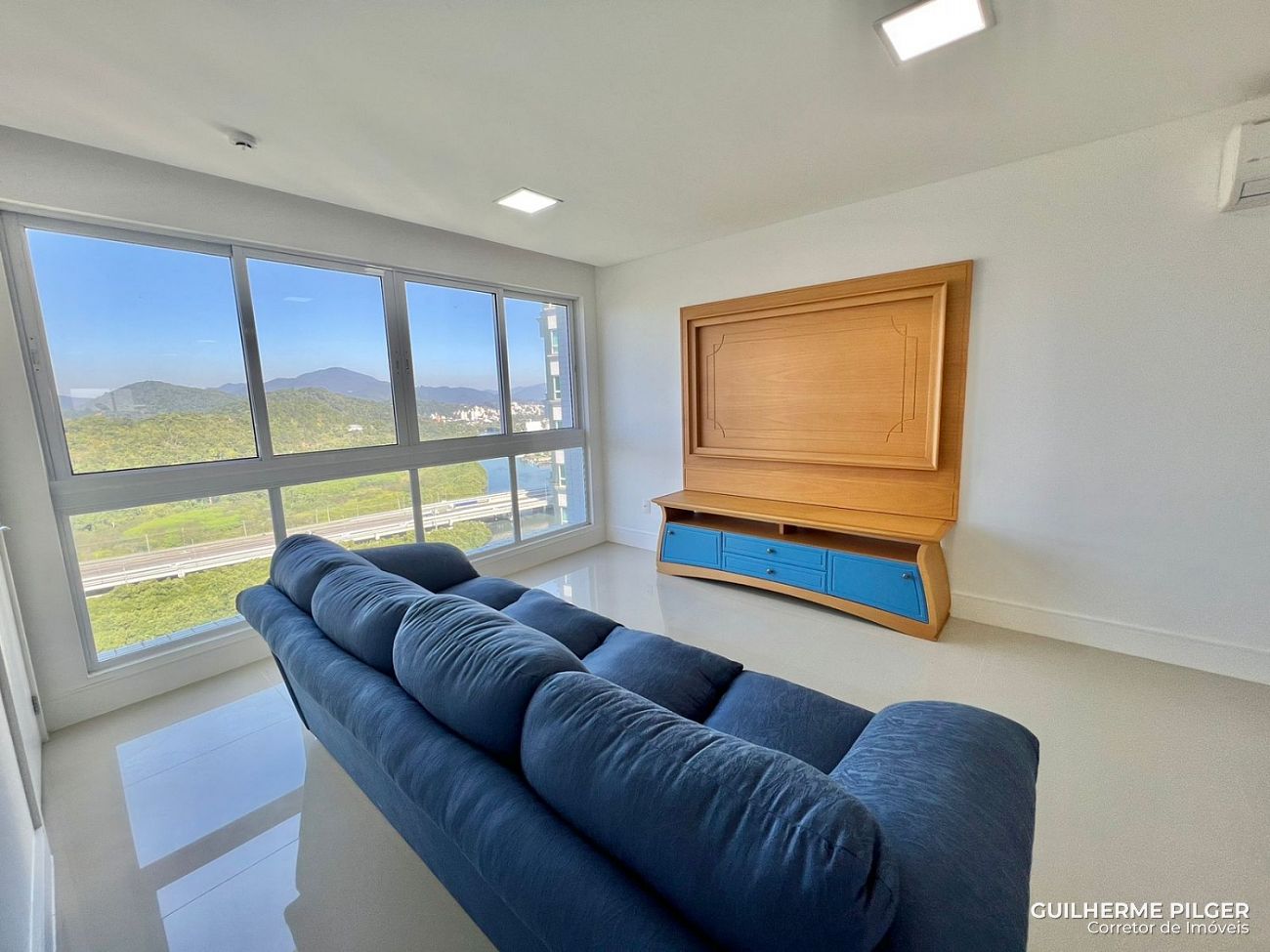 Apartamento no Ed. Mirante das Águas em Balneário Camboriú