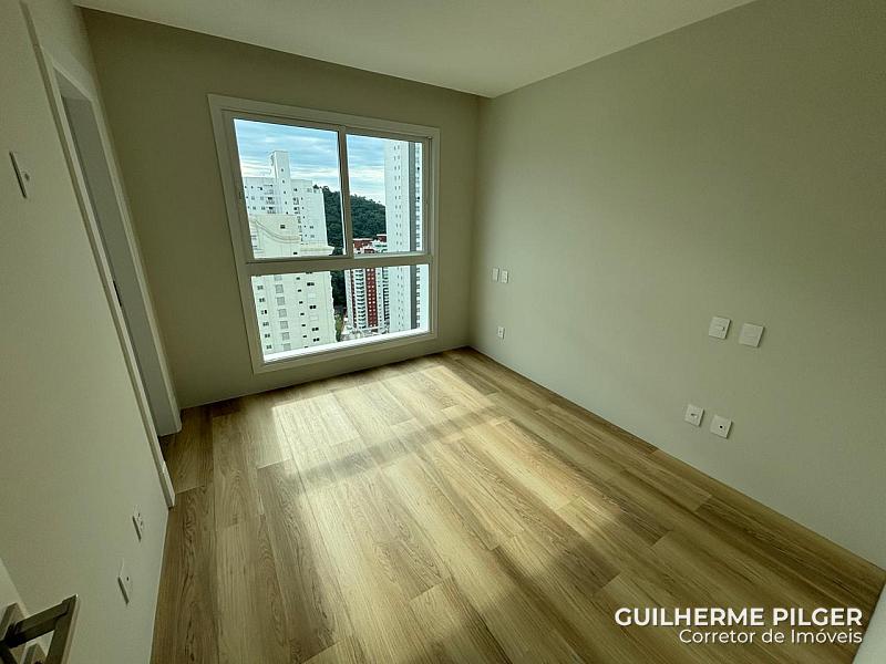 Apartamento no Ed. Skyline em Balneário Camboriú — foto 11