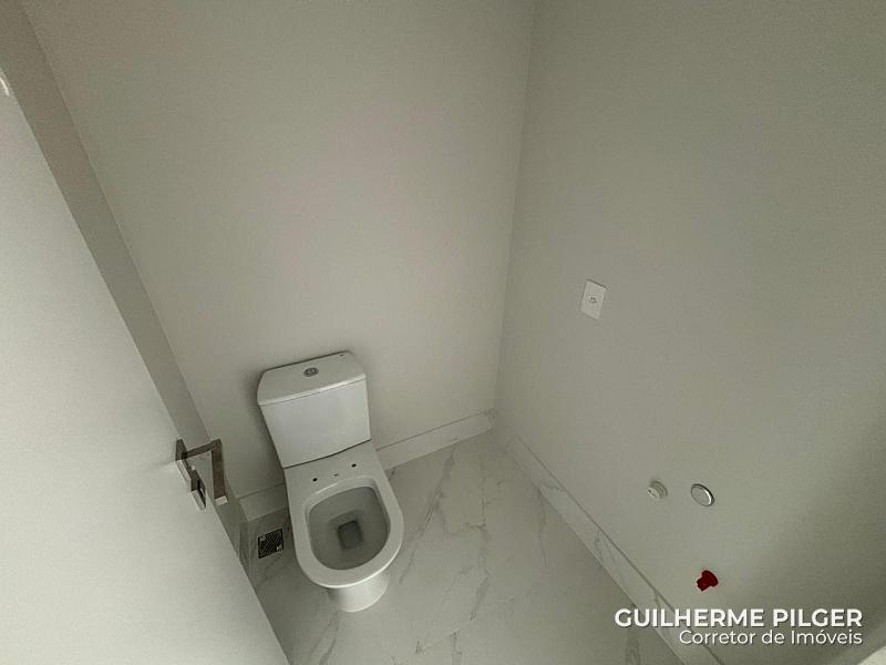 Apartamento no Ed. Skyline em Balneário Camboriú — foto 13