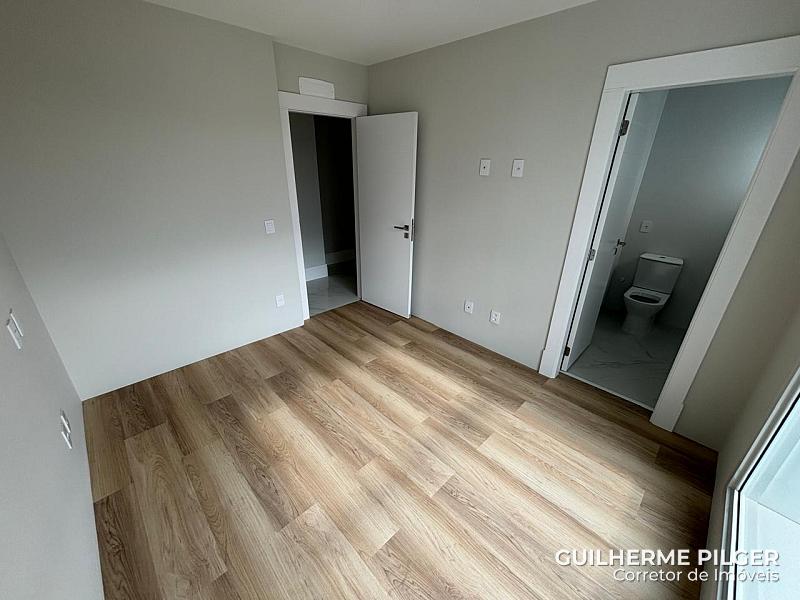 Apartamento no Ed. Skyline em Balneário Camboriú — foto 14