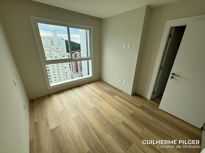 Apartamento no Ed. Skyline em Balneário Camboriú — foto 15