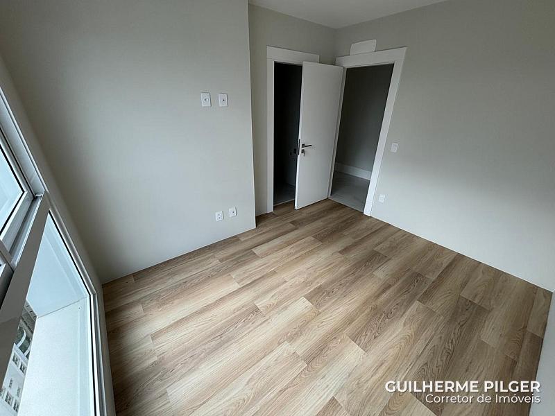 Apartamento no Ed. Skyline em Balneário Camboriú — foto 19
