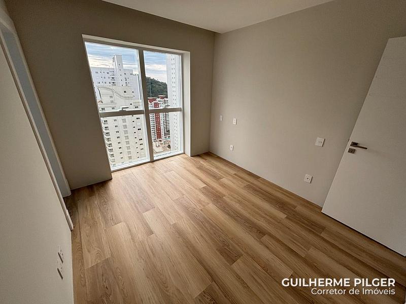 Apartamento no Ed. Skyline em Balneário Camboriú — foto 18