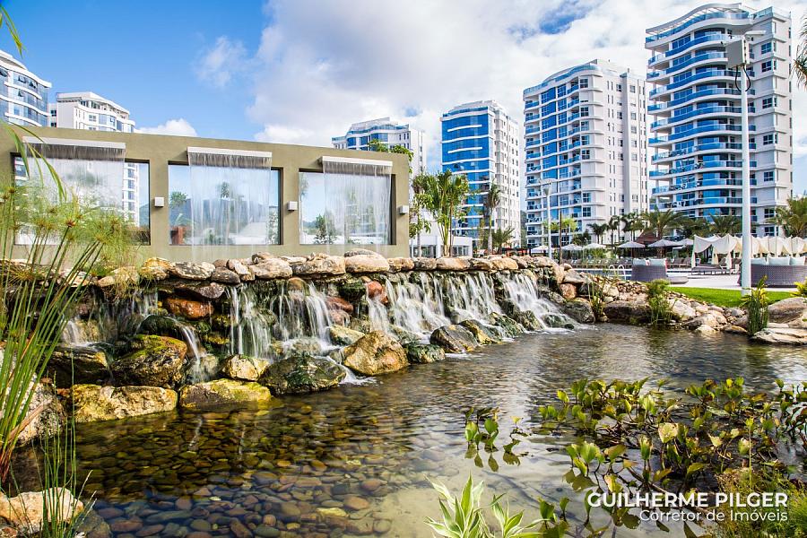 Apartamento no Brava Home Resort na Praia Brava em Itaja� Decorado e Mobiliado 1