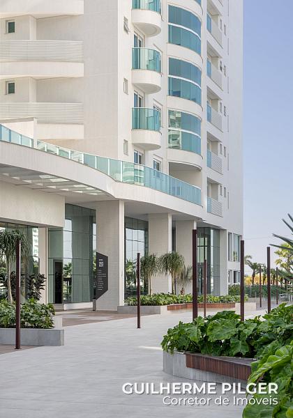 Apartamento no Ed. Reserva Figueira na Praia Brava em Itaja� 1