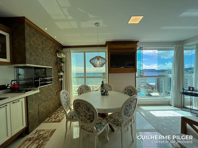 Apartamento no Ed. Le Lis Blanc Residence na Meia Praia em Itapema 1
