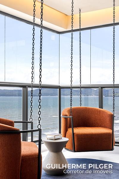 Apartamento no Ed. Horizon Palace em Meia Praia, Itapema 1