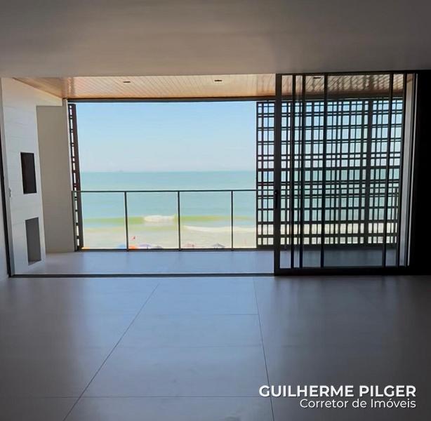 Apartamento no Ed. Tirreno Residenziale na Praia Brava de Itaja� 1