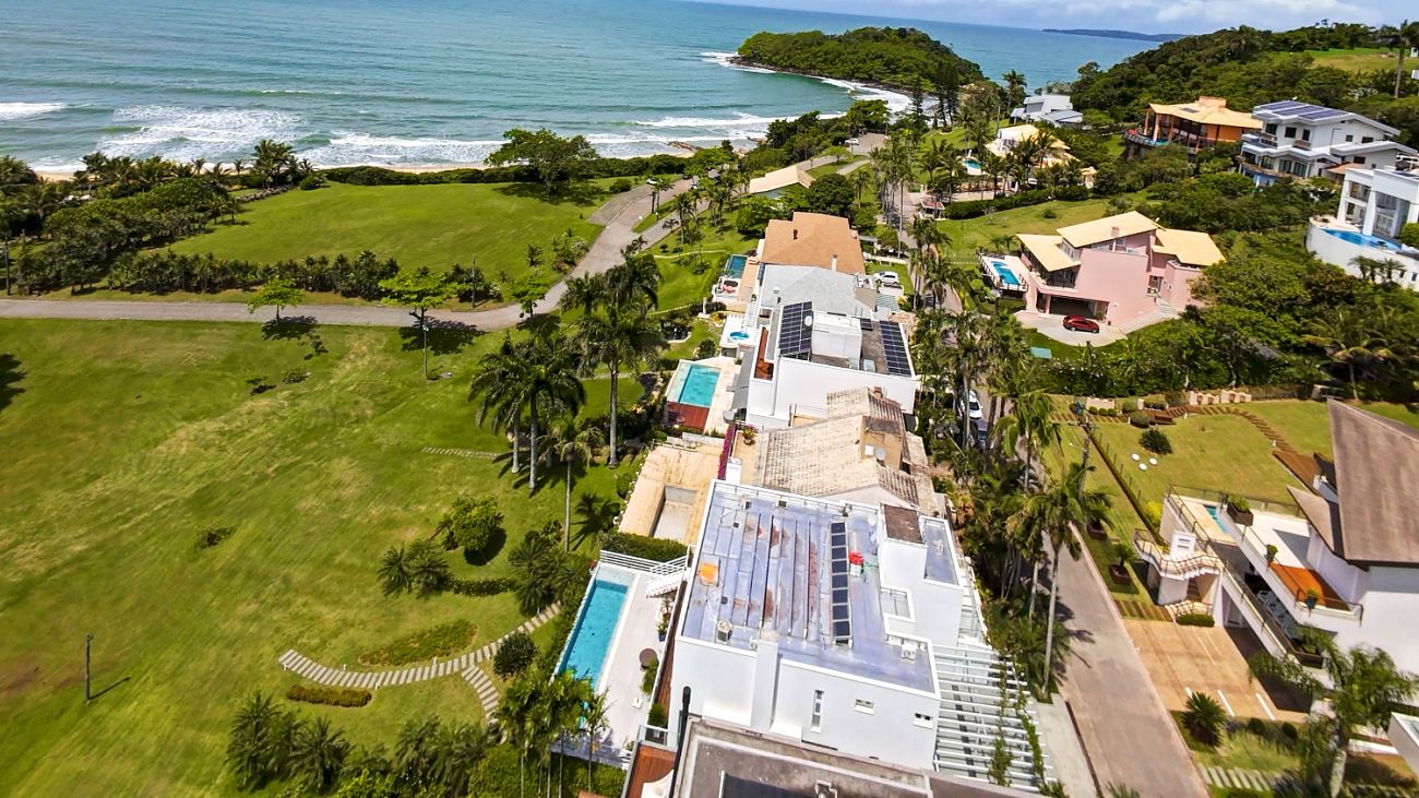 Casa no Condomínio Iate Clube Plaza em Itapema