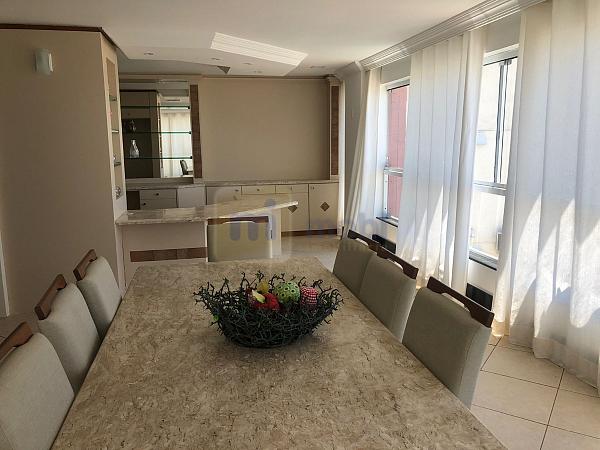 Apartamento à Venda — foto 2