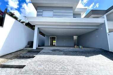 CASA NO MELHOR DO BAIRRO ATIRADORES