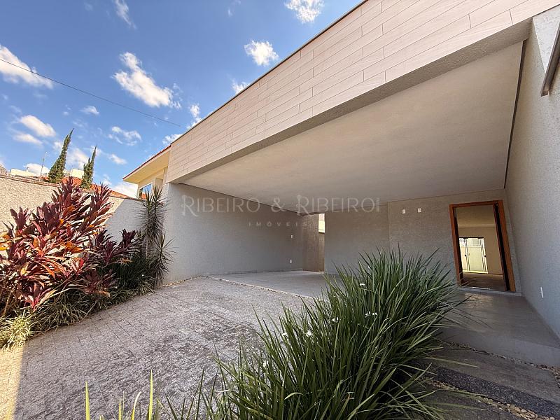 SOBRADO AMPLO COM TERRENO — foto 14