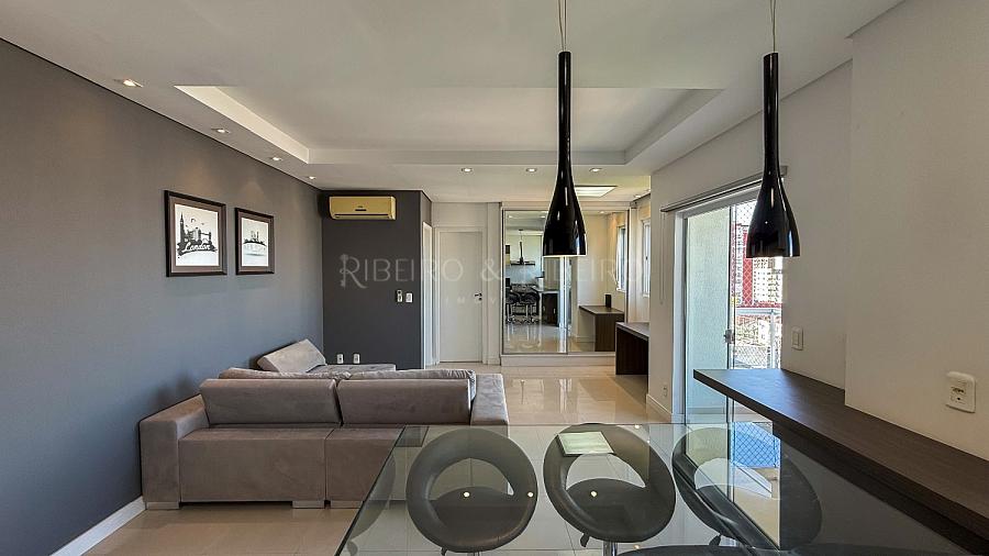 Apartamento com 1 su�te + 1 dormit�rio no bairro Anita Garibaldi. 1