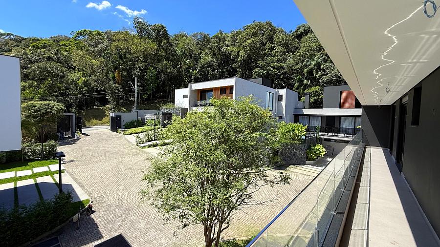 Casa em condom�nio fechado Joinville 1