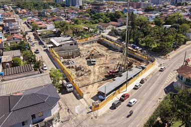 Beach House - Construtora Vetter em Penha - Frente Mar - 4 Suítes