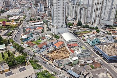 2 Dormitórios - Alto Padrão no Bairro Fazenda - 500 m da Beira Rio - Lazer Completo