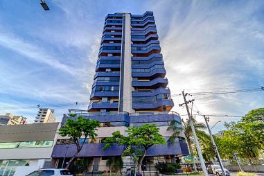 4 Suítes - 4 Vagas de Garagem - Centro de Itajaí - Apenas 2 por Andar