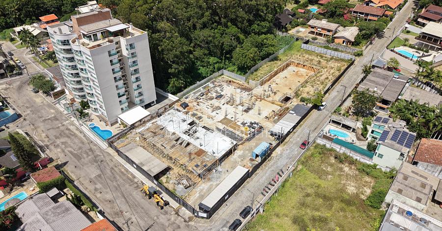 3 Suítes - Vista Verde - Home Club Completo - Praia de Cabeçudas — foto 17