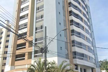 Apartamento 4 dormitórios sendo 2 suítes - Comerciário Criciúma