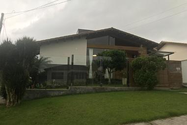 Casa com 3 quartos à venda, 235m², 2 banheiros, 2 garagens - Jardim Maristela - Criciúma