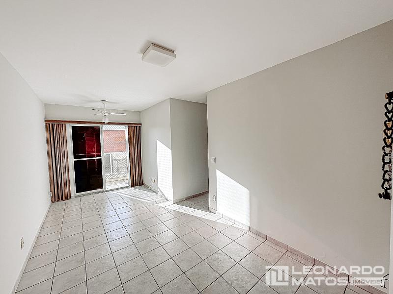Apartamento 3 quartos com su�te em Jardim Camburi 1