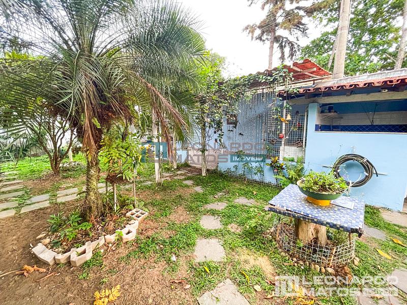 Casa em Manguinhos — foto 9