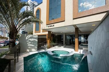 Apartamento na Avenida Atlântica em Balneário Camboriú