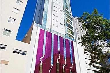 Apartamento com 3 quartos à venda, 138m², 4 banheiros, 3 garagens - Centro - Balneário Camboriú