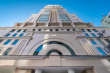 Apartamento com 4 quartos à venda, 226m², 3 banheiros, 3 garagens - Centro - Balneário Camboriú