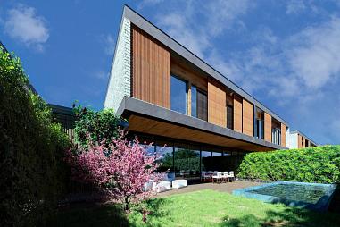 Casa na Praia do Estaleiro.