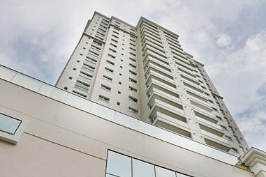 Apartamento com 02 Dormitórios e 01 Suíte no Bairro Ressacada Itajaí