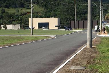 Terreno/lote a venda no Condomínio Caledônia