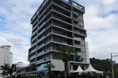 Apartamento a venda na Praia Brava