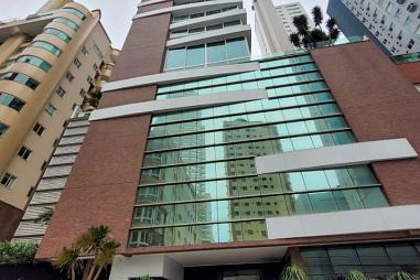 Apartamento com 3 quartos à venda, 172m², 3 banheiros, 3 garagens - Centro - Balneário Camboriú