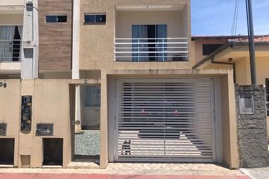 Sobrado com 2 quartos à venda, 83m², 3 banheiros, 1 garagem - Centro - Itajaí