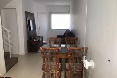 Sobrado mobiliado a venda no Centro de Itajaí.